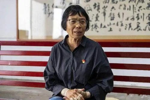 对于这个寒假张桂梅又踏上家访路这件事,你有何看法?