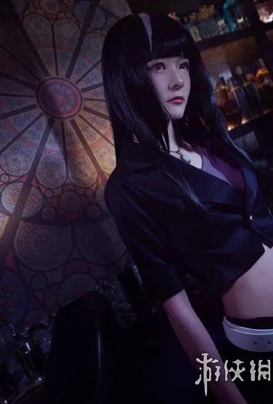 徐娇晒暗黑风格COS照 网友大呼：被吓坏简直神还原！
