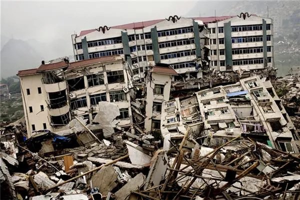 台湾花莲县连发2次地震,遇到地震有哪些自救小技巧?