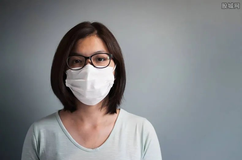 富士康生产口罩 日产两百万让更多人买到！