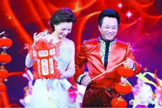 2019央视春晚主持人名单正式公布,11人的主持阵容出人预料,对此你怎么看?