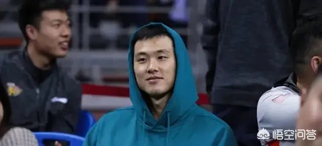 广东女篮夺冠,广东男篮的孟铎表示自己是冠军家属了,这是什么情况?