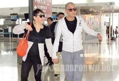 梁家辉妻子的旧照曝光了吗?