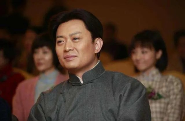 “古装男神“黄海冰为什么现在不火了?
