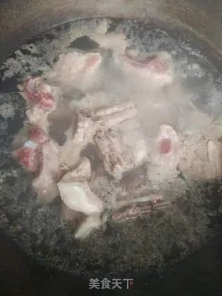营养排骨汤