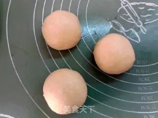 黄桃面包配法罗夫蛋奶冰激凌