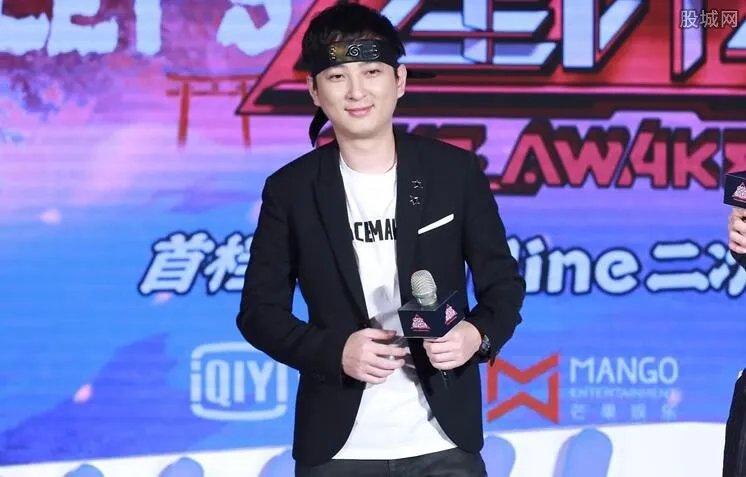 炫富挑战什么梗 网红炫富摔为什么会流行?