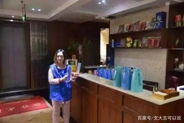 她被称为“最美通缉犯”,曾是班花,为何最后放弃上市公司工作?
