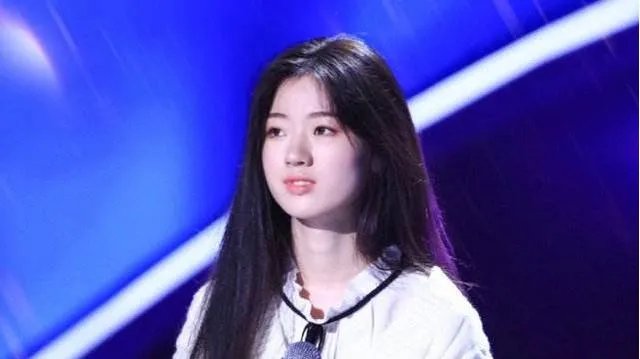 《中国好声音》有单依纯的是哪一期?