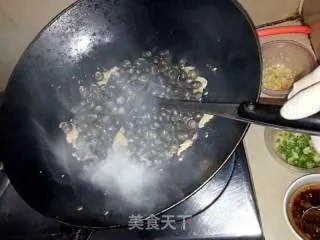 炒田螺