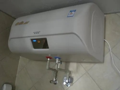电热水器安全阀漏水怎么办