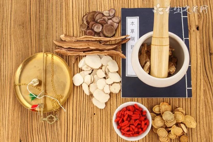 板蓝根的功效与作用_板蓝根的药用价值