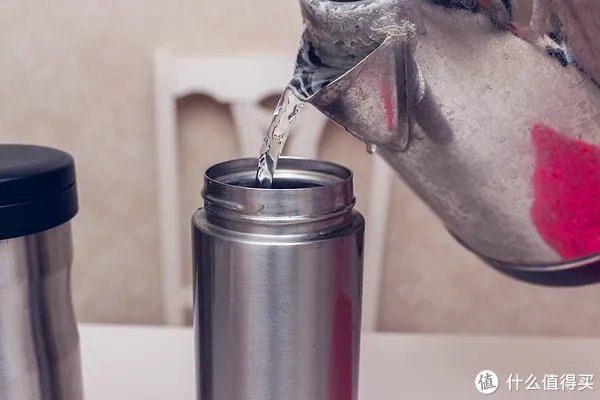 保温杯