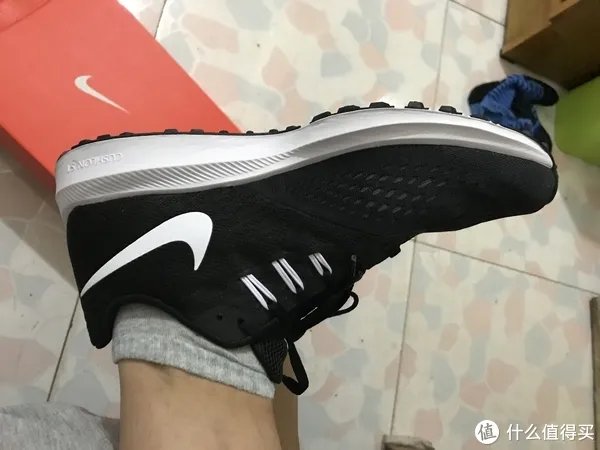 奔跑,就现在—NIKE 耐克 ZOOM WINFLO 4 跑鞋开箱