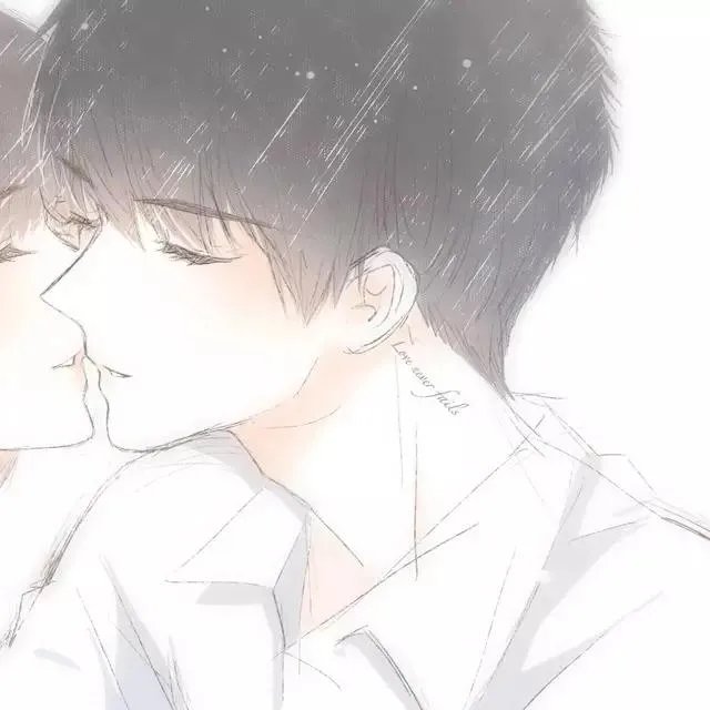 有没有亲嘴的情侣头像(≧ω≦)？