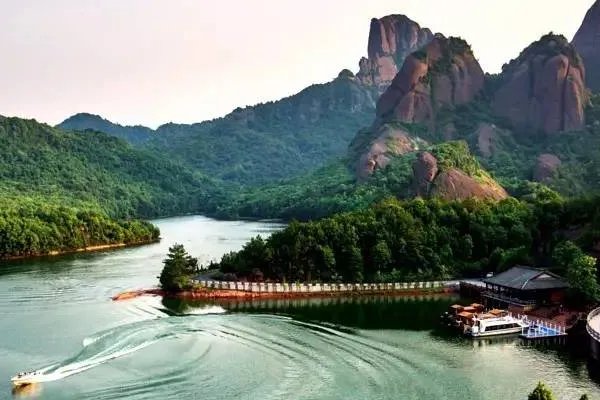 江西旅游必去十大景点有哪些?