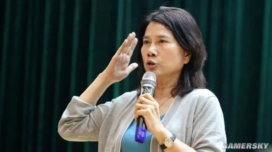 董明珠谈小米空调:不在一个层面 不用格力是傻瓜