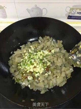 炒凉粉