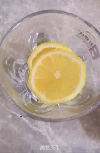 柠檬养乐多