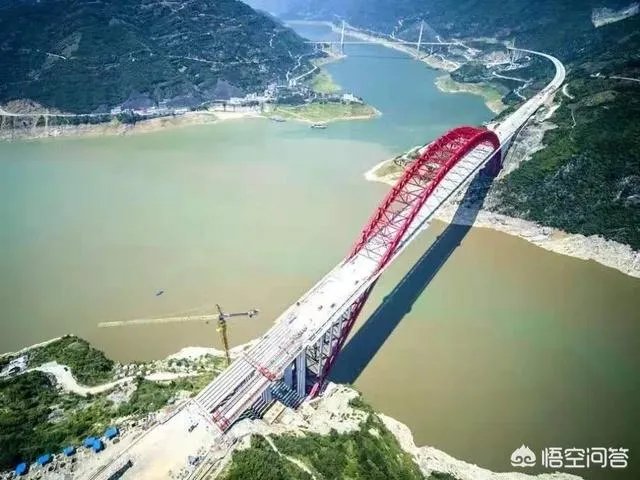 宜昌和荆州哪个长江大桥多?为什么?