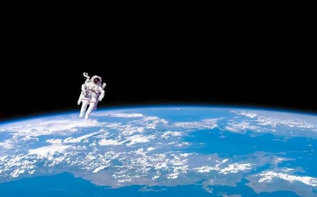太空有人类遗体吗