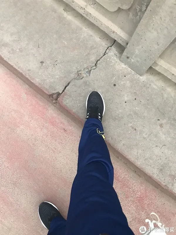 奔跑,就现在—NIKE 耐克 ZOOM WINFLO 4 跑鞋开箱