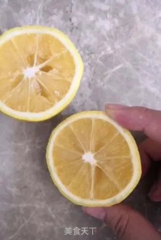 柠檬养乐多