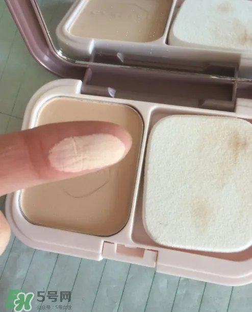 卡姿兰粉饼好用吗?卡姿兰粉饼怎么样?