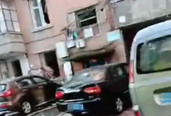 伤亡不明!哈尔滨一居民楼突发爆炸,当时的情况如何?
