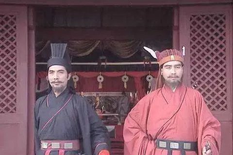 司马师和司马昭谁更厉害?