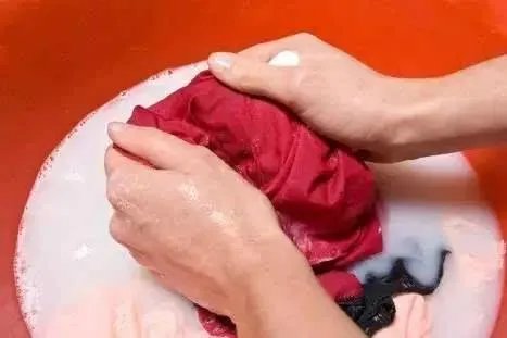 冲锋服自己洗怎么洗?