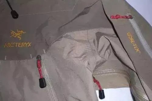 冲锋服自己洗怎么洗?