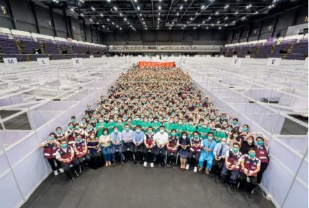 南方医科大学中西医结合医院10名援港医疗队员圆满完成任务返粤