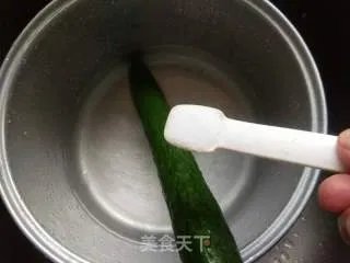 凉拌黄瓜
