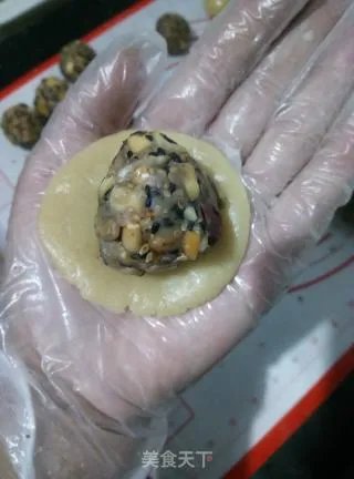 五仁月饼