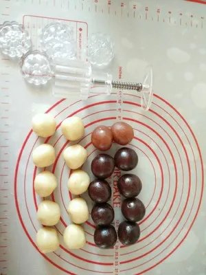 超简单的广式月饼的做法步骤图,怎么做好吃