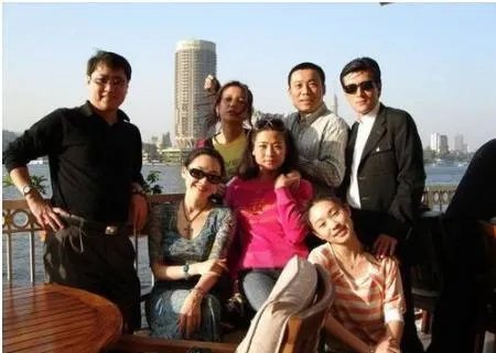 赵薇许晴被流出埃及旧照,她们是什么关系呢?