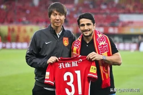 四归化入选国足集训新名单,为什么李可和洛国富落选争议很大?