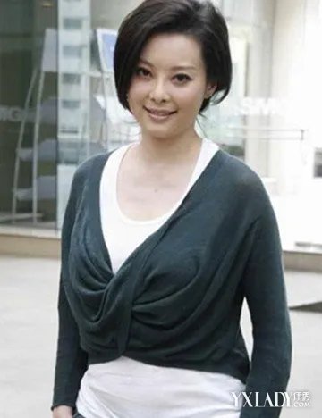 为何袁立遭网友恶评网友称：真想枪毙你！