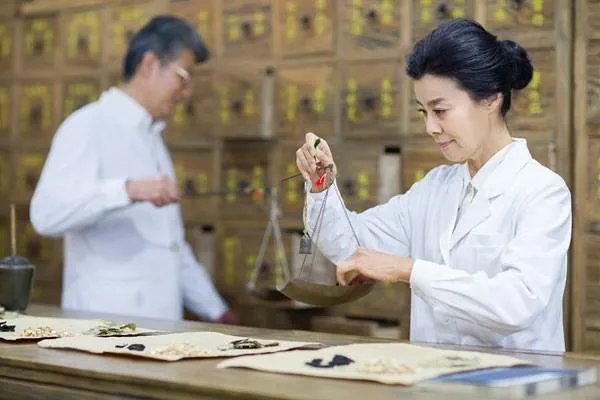 为什么有人说中医是伪科学?