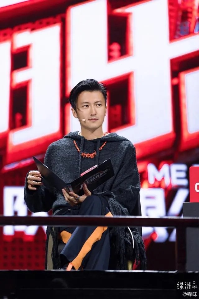 作为NBA传统强队,马刺老板霍尔特为何是联盟最穷的老板?