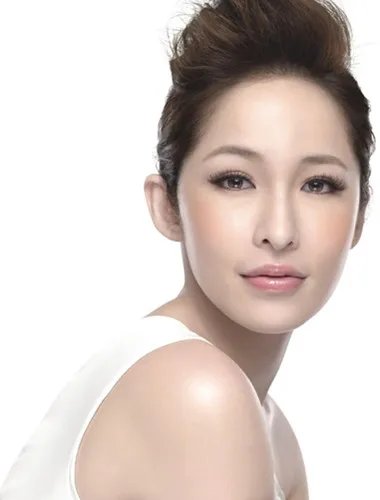 周汤豪与萧亚轩相差9岁姐弟恋 不到半年就玩完