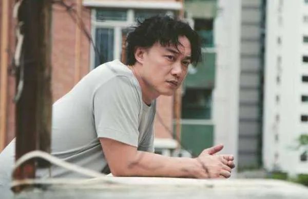 关于陈奕迅说自己很久都没有收入一事,你有何看法?