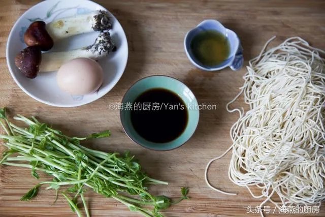 面条怎么做才好吃,宽面好还是细面好?