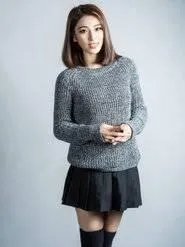 脸一般,身材好,会穿衣服,算是美女吗?