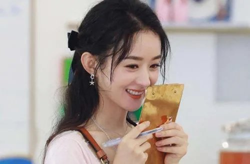 中餐厅为什么会选择让赵丽颖来当管钱的女主人?