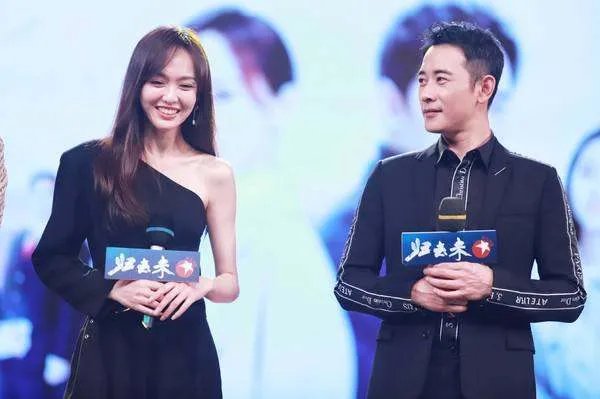 唐嫣罗晋小时候就认识了吗?