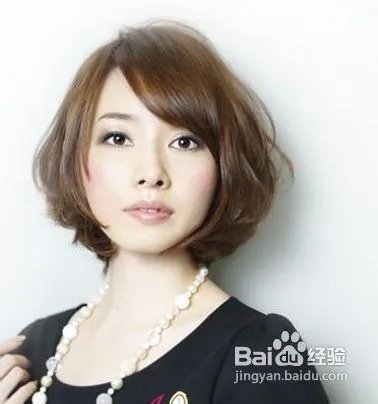 中年短发烫发发型图片