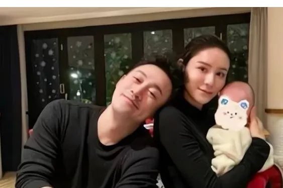 林峰女儿被“网暴”后张馨月公开喷子个人资料,你怎么看待这件事?