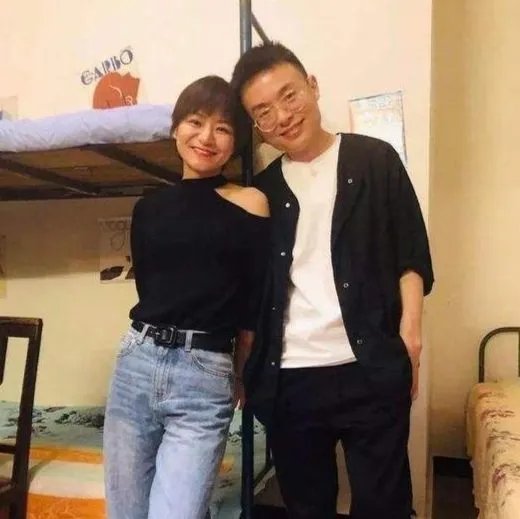 程璐和思文离婚,从哪些细节可以看出离婚早有预兆?